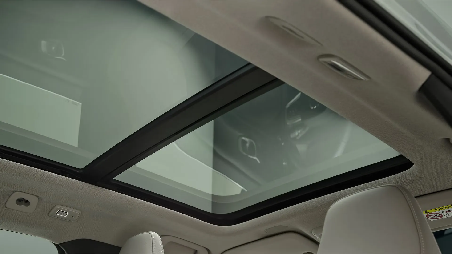 볼보 XC40 이미지