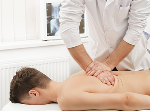 카이로프래틱 치료 장면