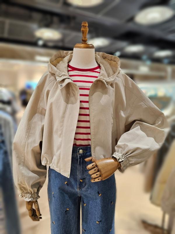 써스데이아일랜드 여성 크롭 후드 점퍼 T232MJP303W