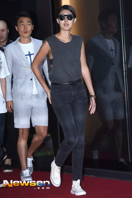 홍진경, 홍진경 이혼, 홍진경 나이, 홍진경 프로필, 홍진경 남편, 홍진경 자녀, 더김치, 홍진경 김치 매출, 공부왕찐천재, 도라이버 홍진경, 홍진경 모델, 홍진경 파리 패션위크, 홍진경 딸 라엘, 주식회사 홍진경, 홍진경 근황, 옥탑방의 문제아들 홍진경, 홍진경 MBTI, 홍진경 키, 연예인 사업가 성공사례, 홍진경 이혼이유