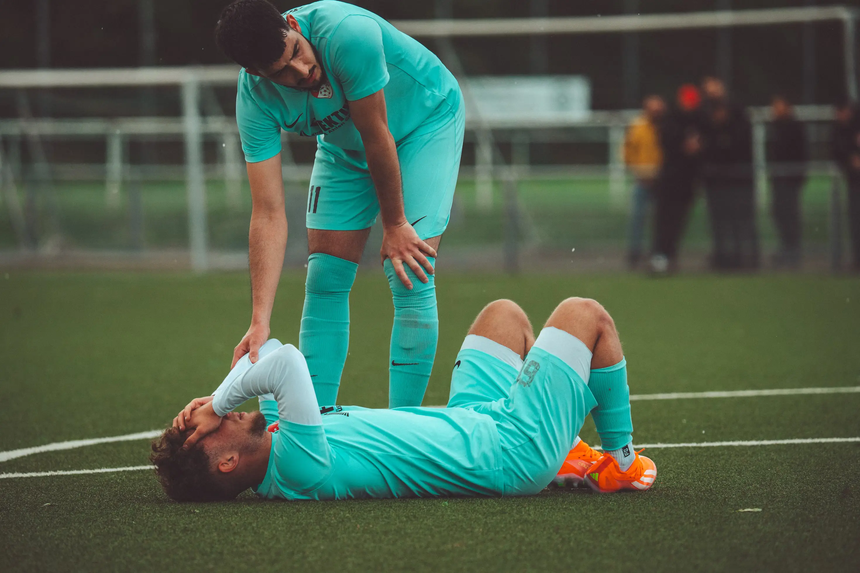 축구 선수의 경기력과 피로: 과학적 분석과 실전 적용 전략