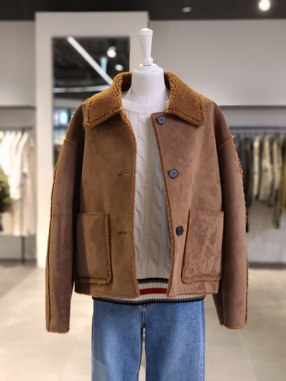 스튜디오톰보이 스튜디오 톰보이 숏 리버시블 무스탕 9192461952 072