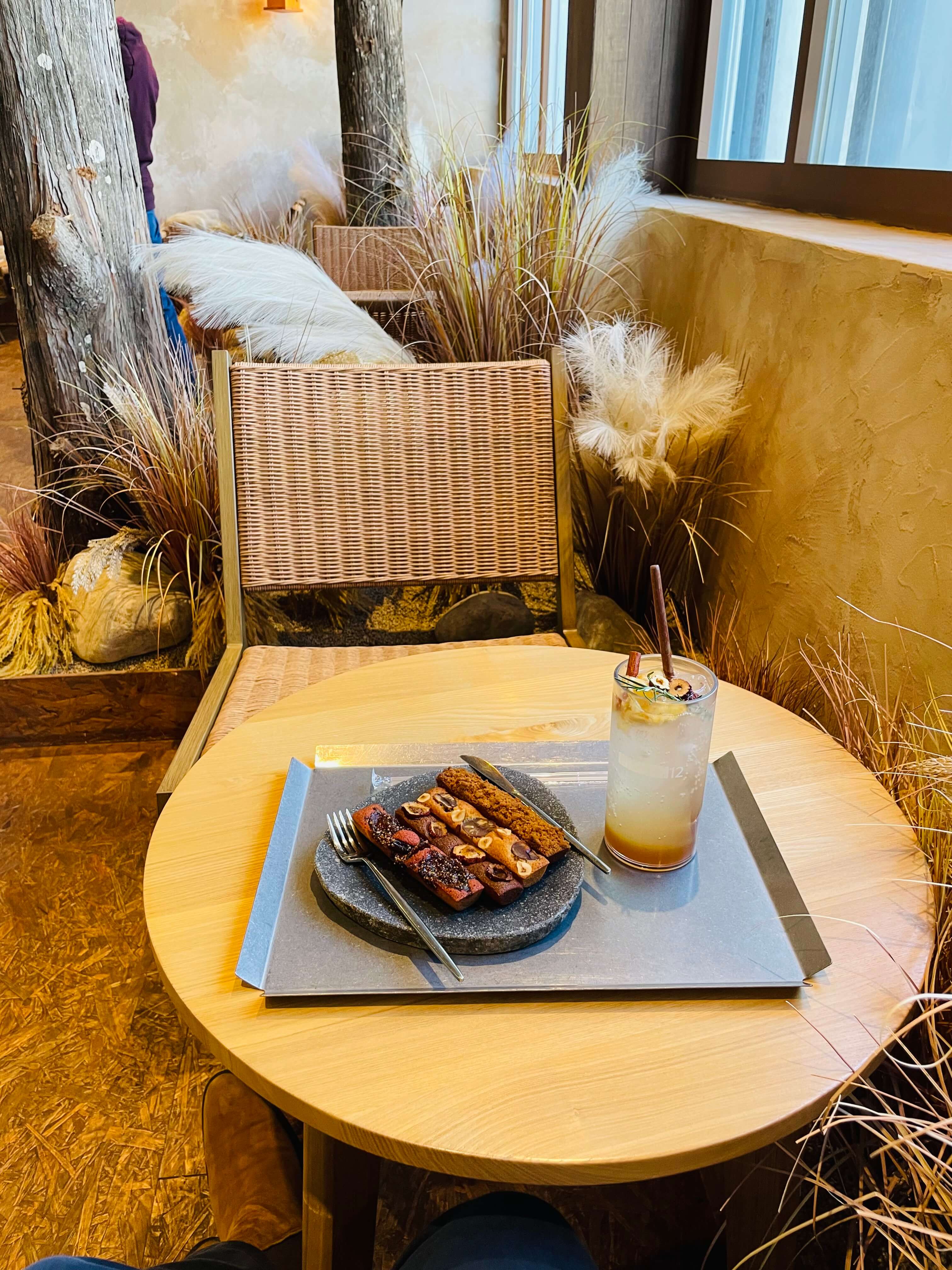 밀양 열두달 시그니처 휘낭시에 디저트