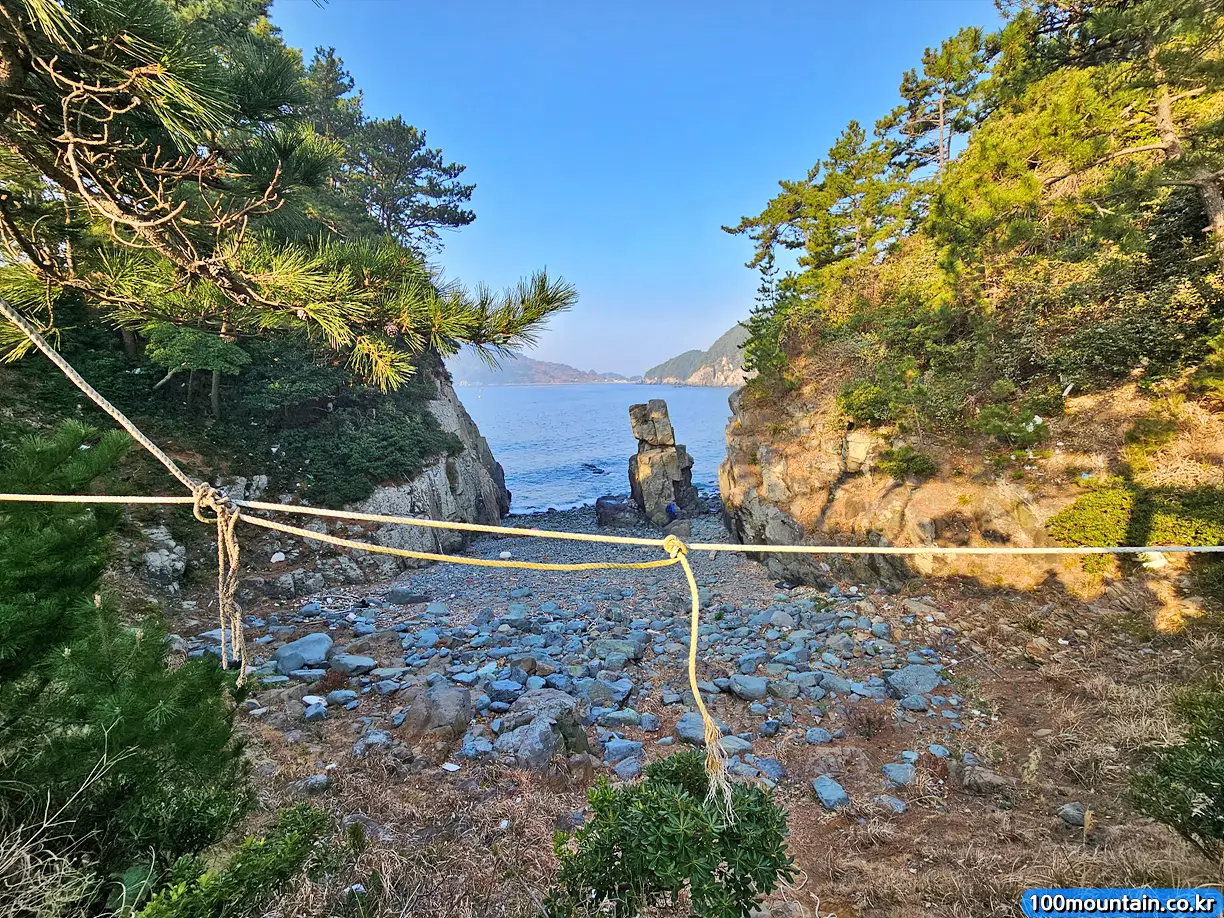 망부석 바위