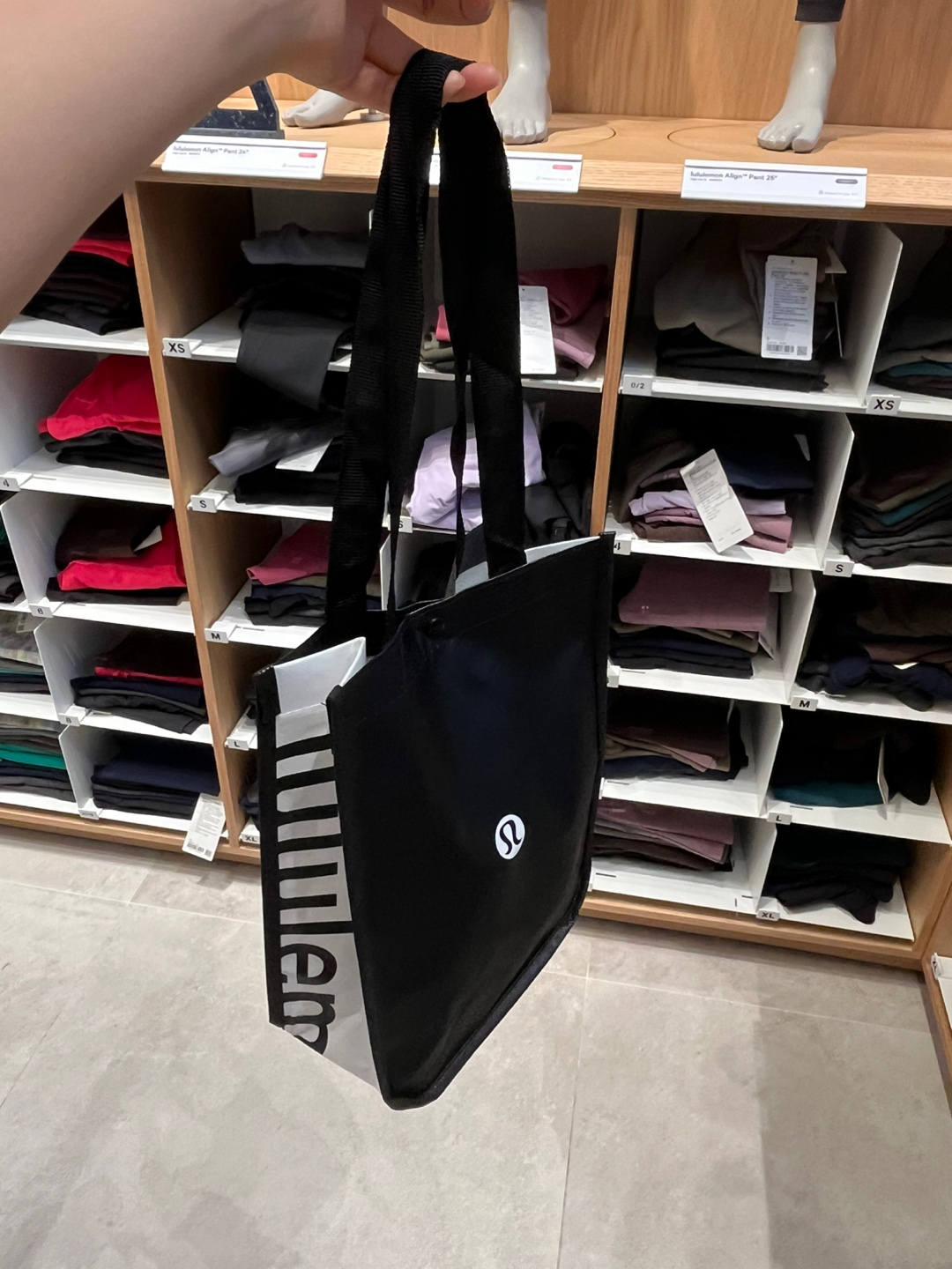 룰루레몬 요가복 레깅스 내돈내산 후기 (명동 타임워크점)