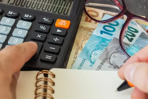 근로계약 유형에 따라 달라지는 신고 방식