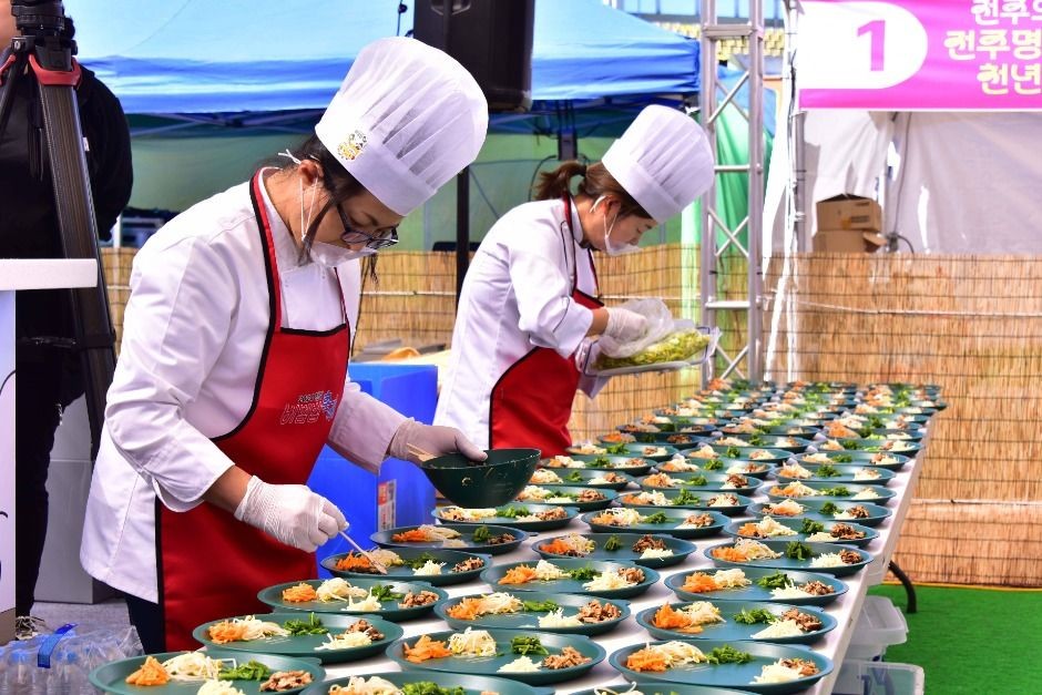 2025 전주비빔밥축제|비빔으로 하나되는 전주의 맛과 멋! 관련 사진