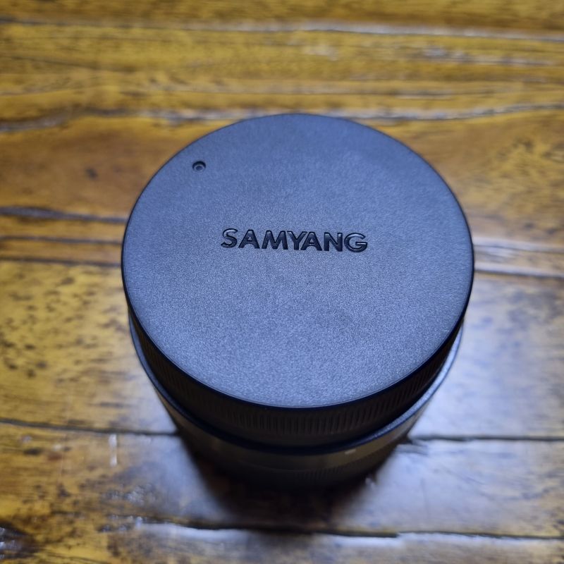 삼양-렌즈-35mm-F2.8-보호-뚜껑