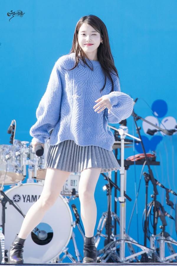 아이유 사진 모음 / 무대 코디 패션 / 일상 사복 패션