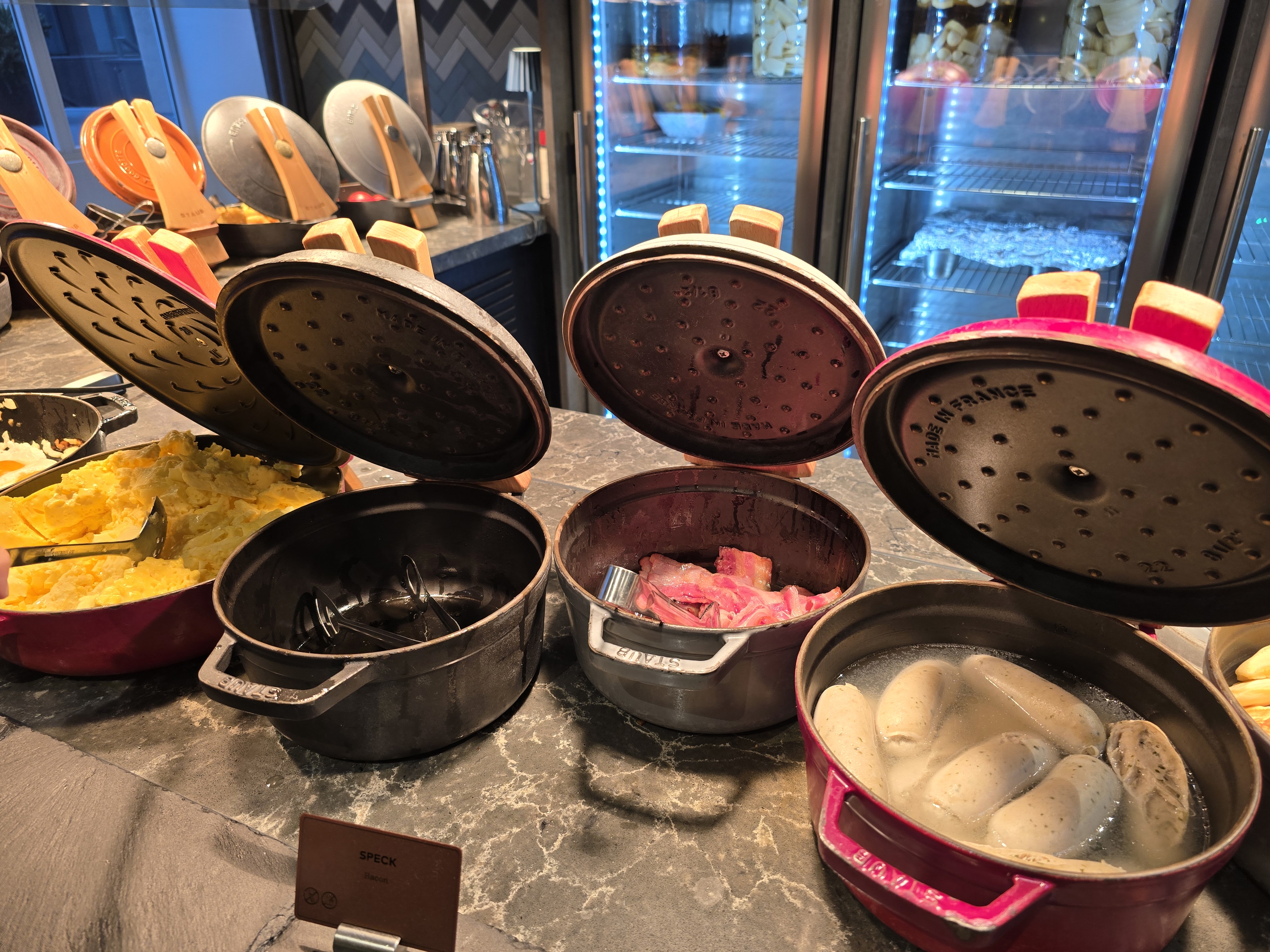 레오나르도 로얄 호텔 뉘른베르크 조식부페