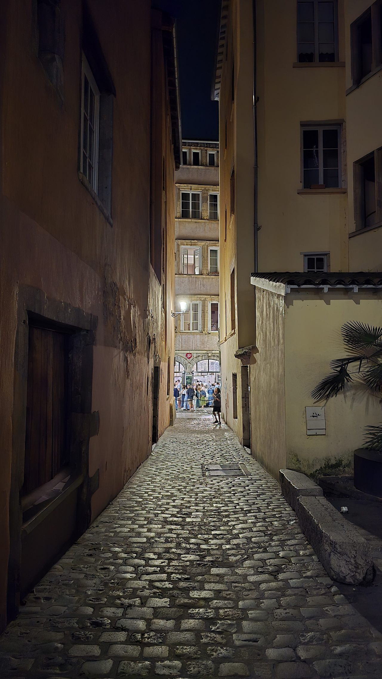 리옹 구시가지 골목