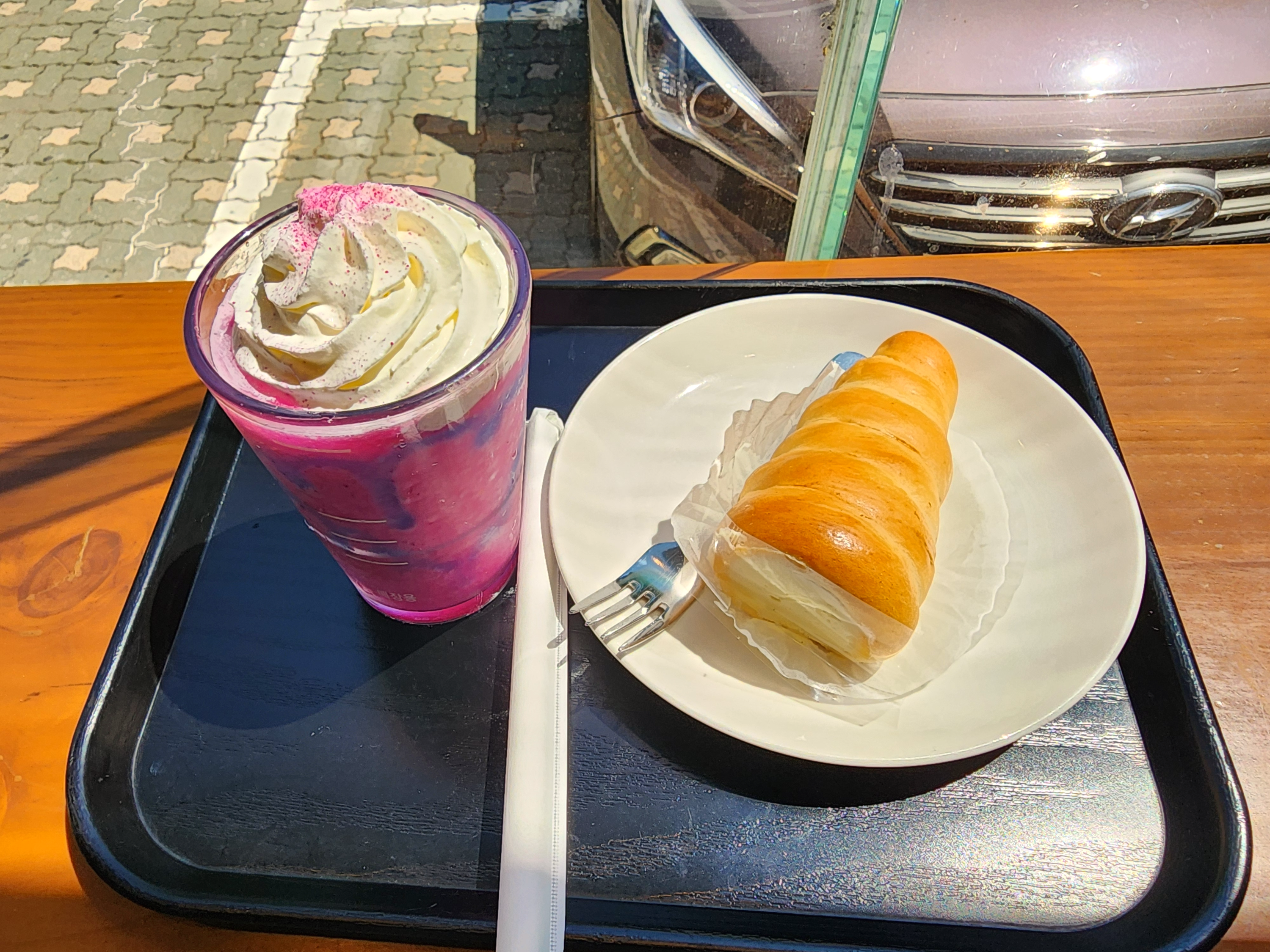 스타벅스_마스카포네크림소라빵