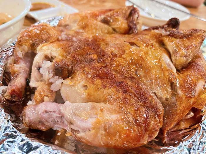 백반기행 안재모 편 장작구이 통닭 참나무 찹쌀 누룽지 열무김치 어묵탕 잔치국수 막국수 고양 서오릉 맛집 소개