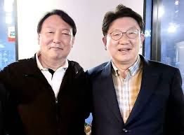 권성동 국회의원 정치 경력
