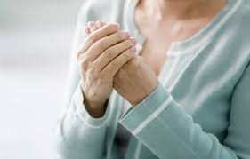 손가락 끝이 저린 이유