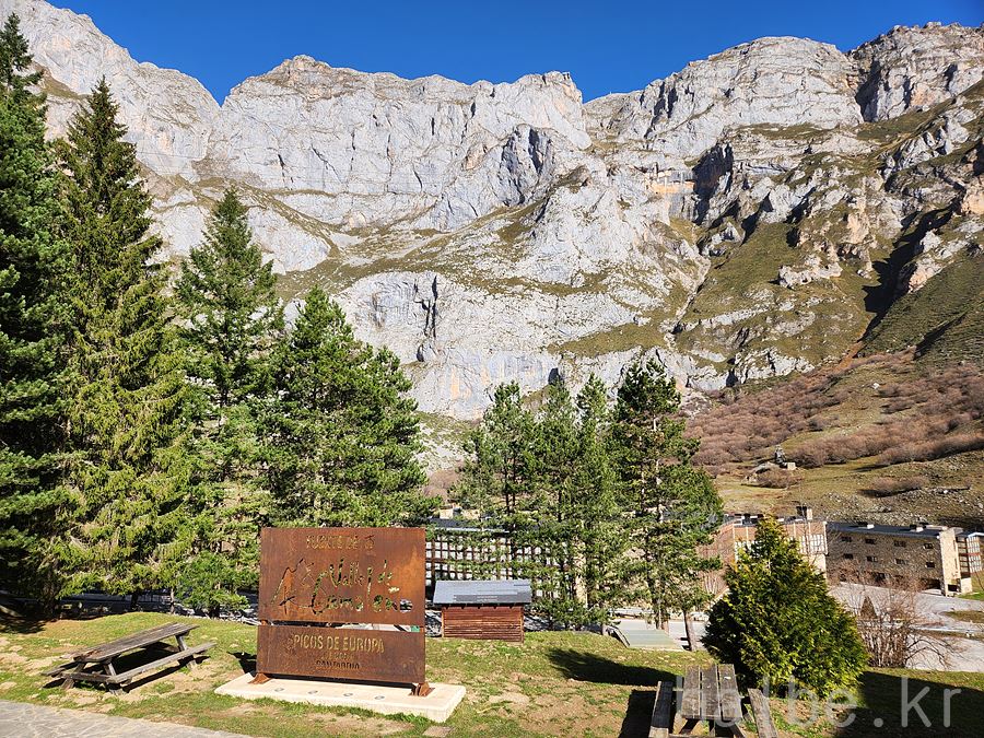Picos de Europa 국립공원 내의 푸엔테 데(Fuente D&eacute;)