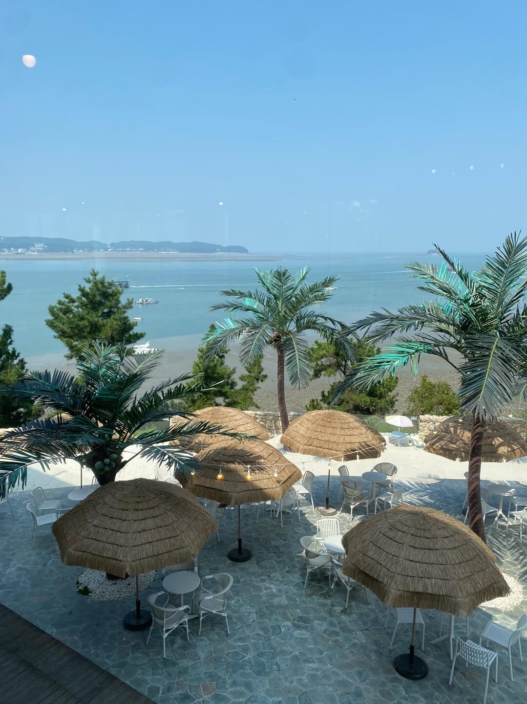 카페-플로레도-2층-이미지