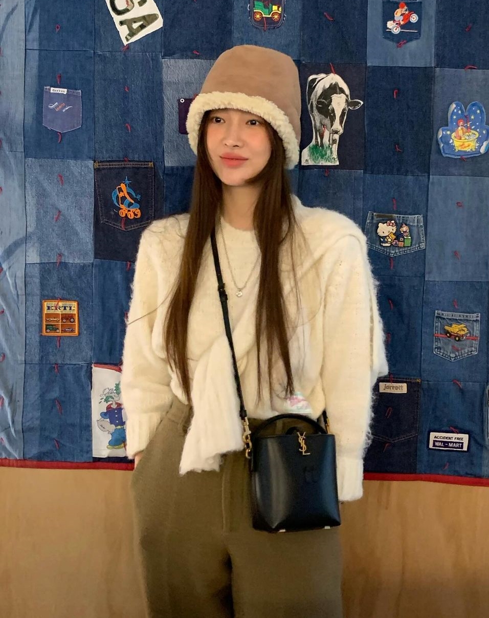 차정원 생로랑 LE37미니백