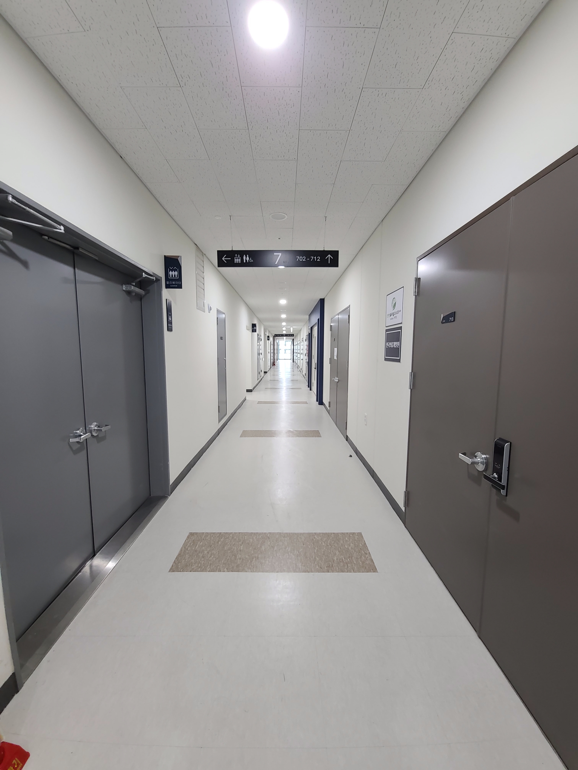 가양역 더리브아너비즈타워 섹션오피스8