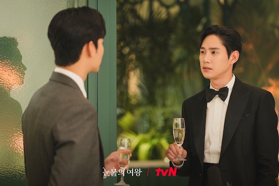 tvn 드라마 <눈물의 여왕> 2화 줄거리 리뷰 공식 영상 사진 비하인드 컷 대방출