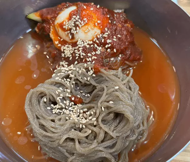 백령면옥 비빔냉면
