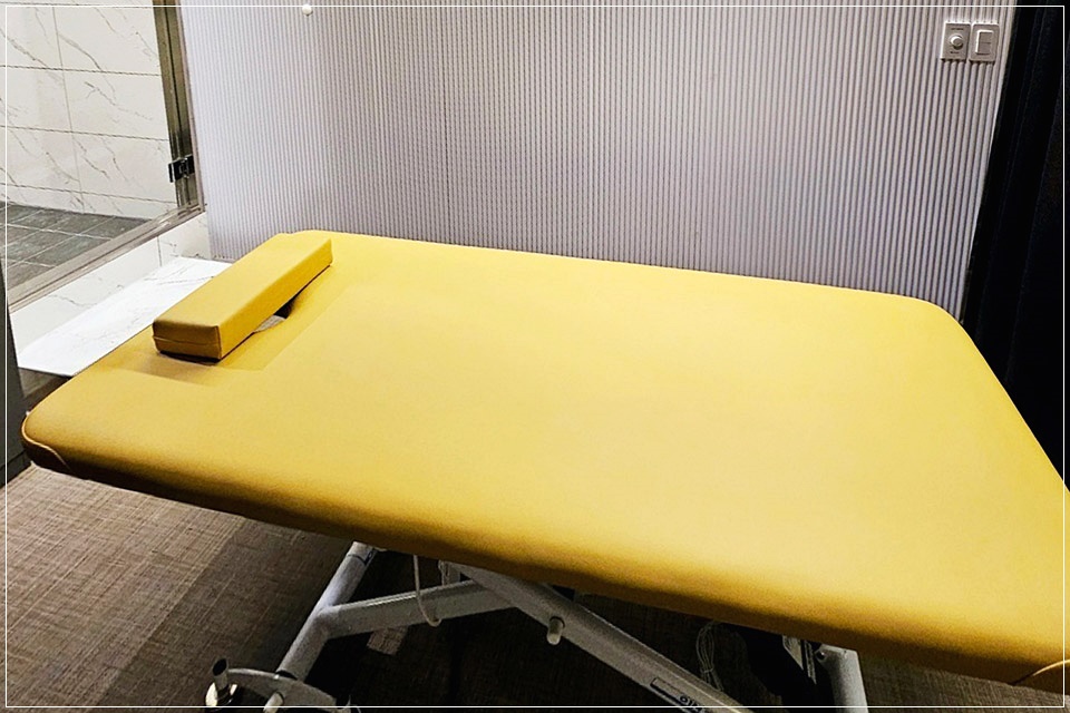 마포역 마사지 테라피하라의 마사지 베드