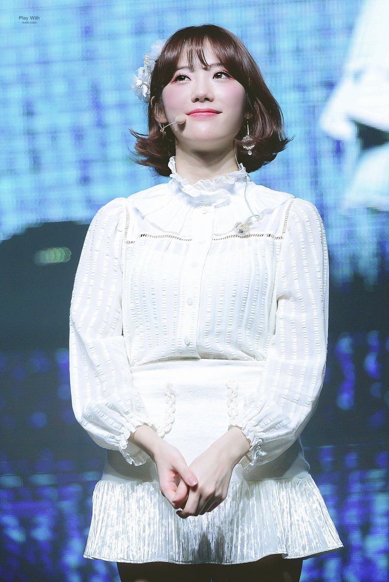 우주소녀 루다 인스타그램 사진 몸매