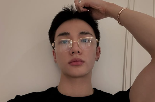 스트레이키즈 현진