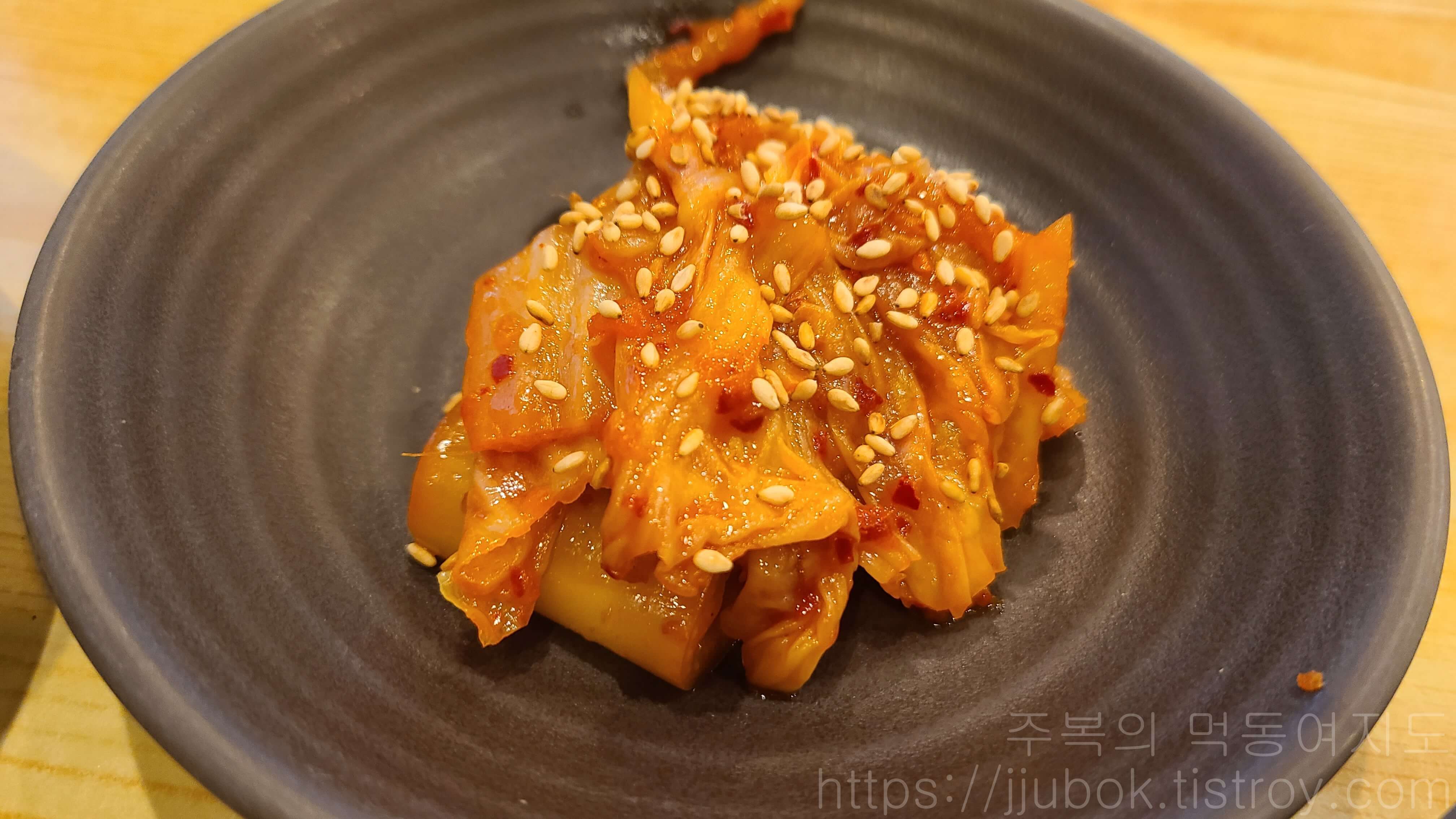 오구당당-밑반찬-볶음김치