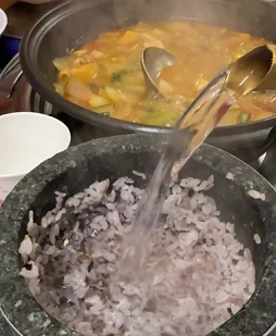 돌솥밥