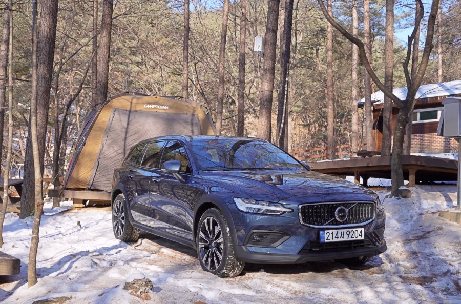 볼보 V60 크로스컨트리