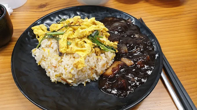 수원 팔달구 짬뽕집 '홍화루'