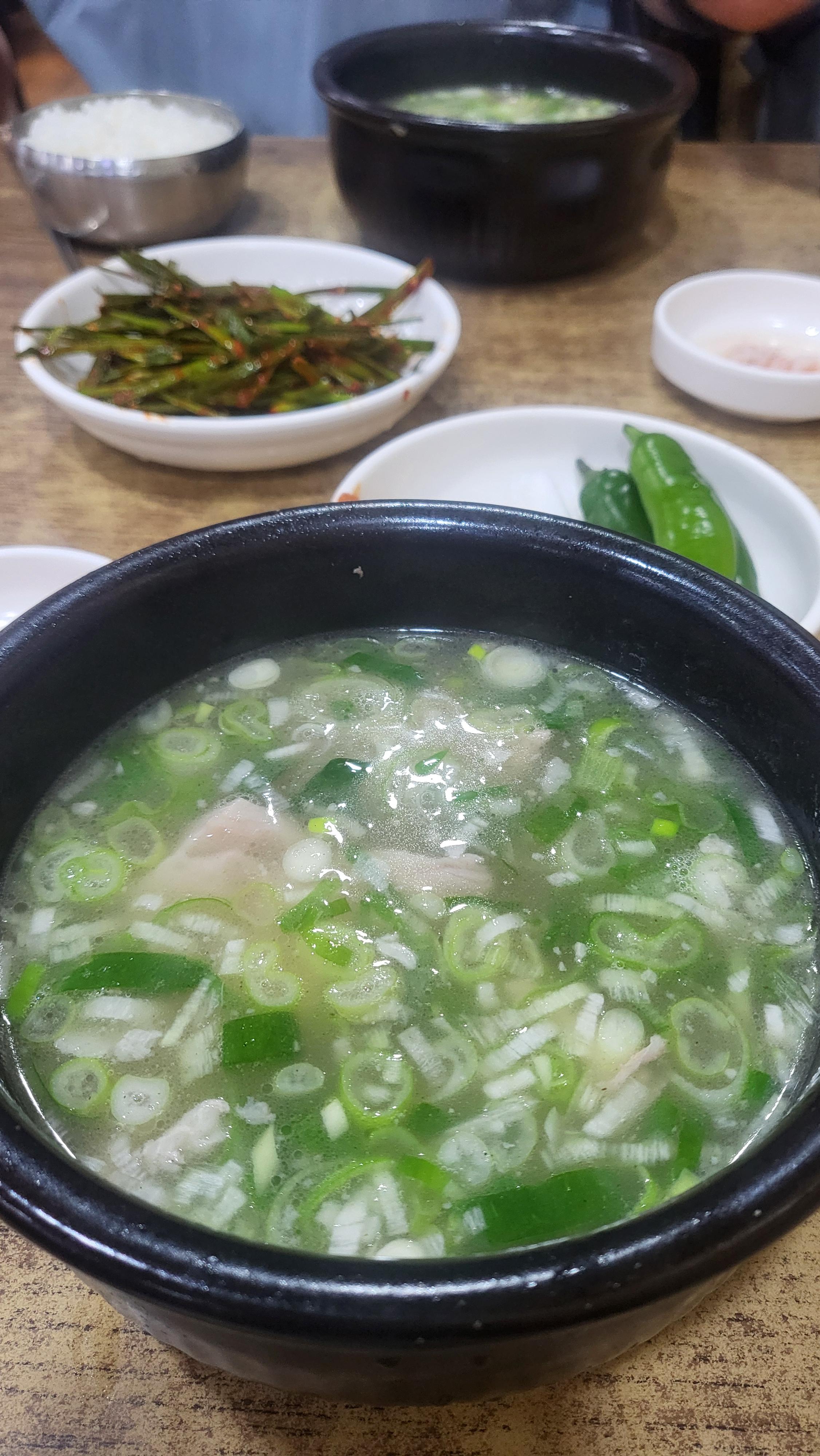 본전돼지국밥 부산역 맛집 