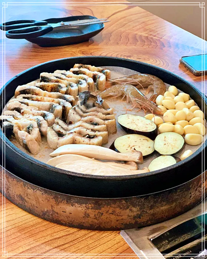 동묘역, 창신동 맛집 100% 국내산 민물장어, 장뇌삼, 장어 숯불 구이