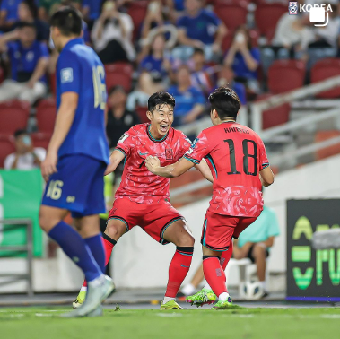 손흥민 이강인 포옹장면 황선홍 감독 인터뷰