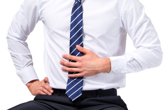 소화-안되는-남성