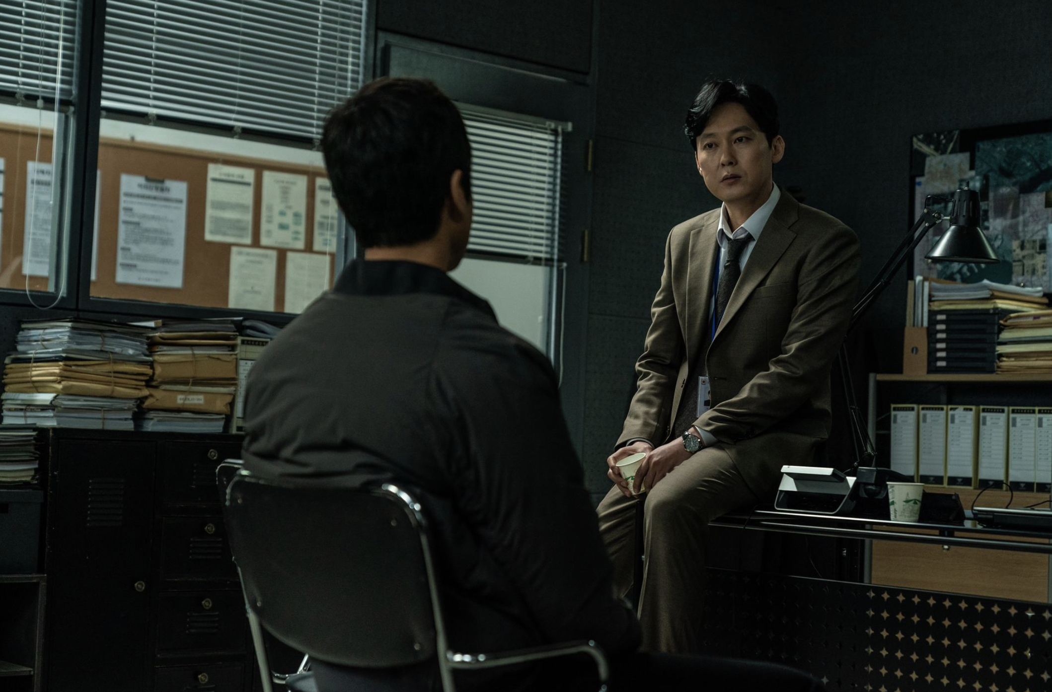 더러운 돈에 손대지 마라