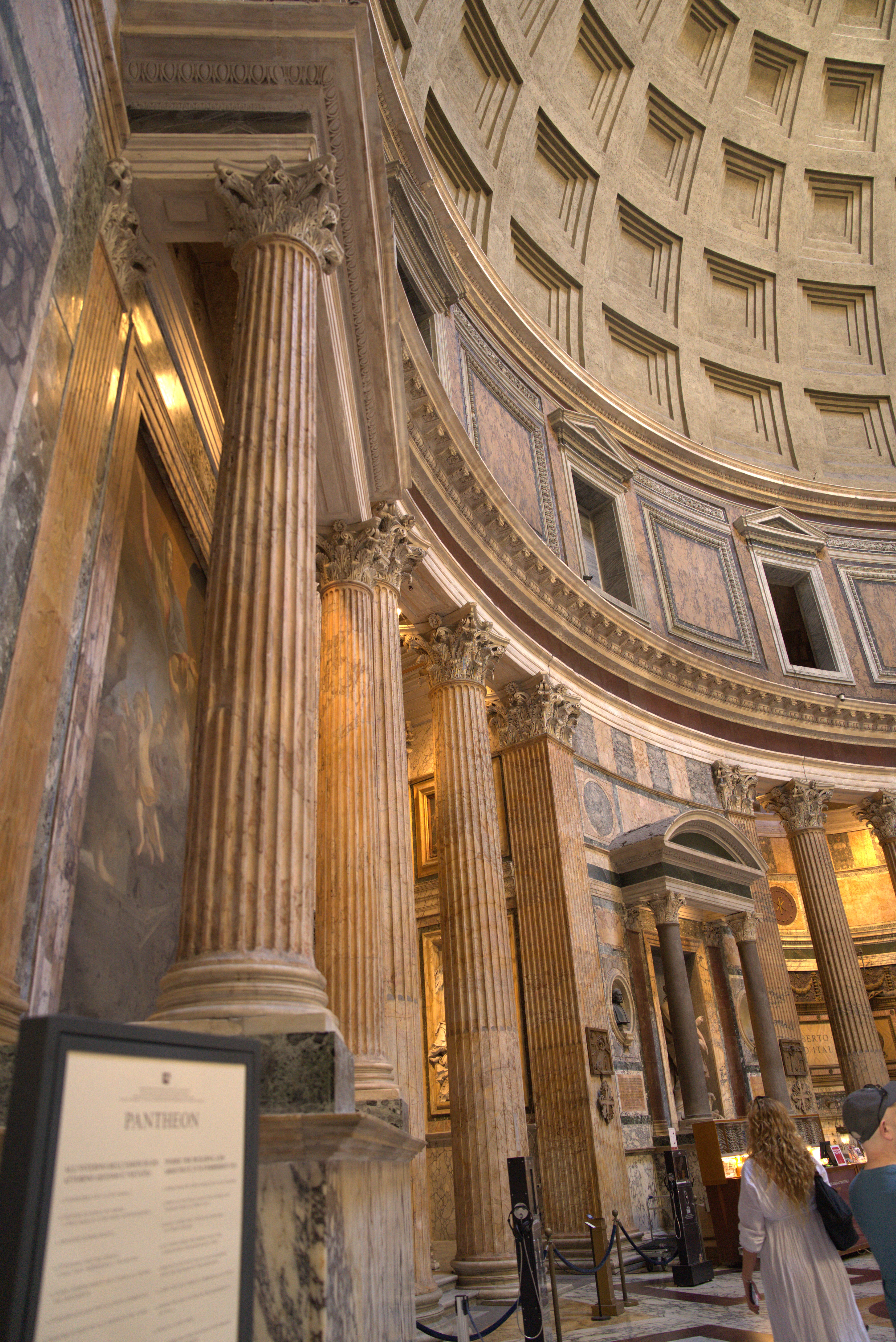 판테온 기둥과 천장