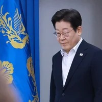 강준욱 비서관 야만의 민주주의