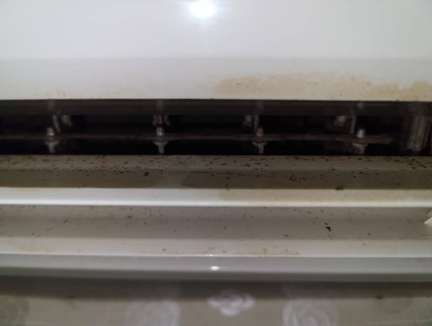 에어컨 냄새 제거방법