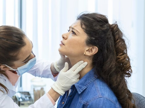 갑상선암 수술 부위 흉터 붉은 기