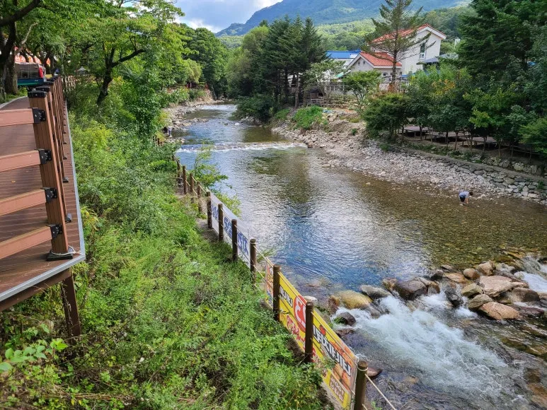 계곡 여행의 진수 – 서울 근교 가평 명소