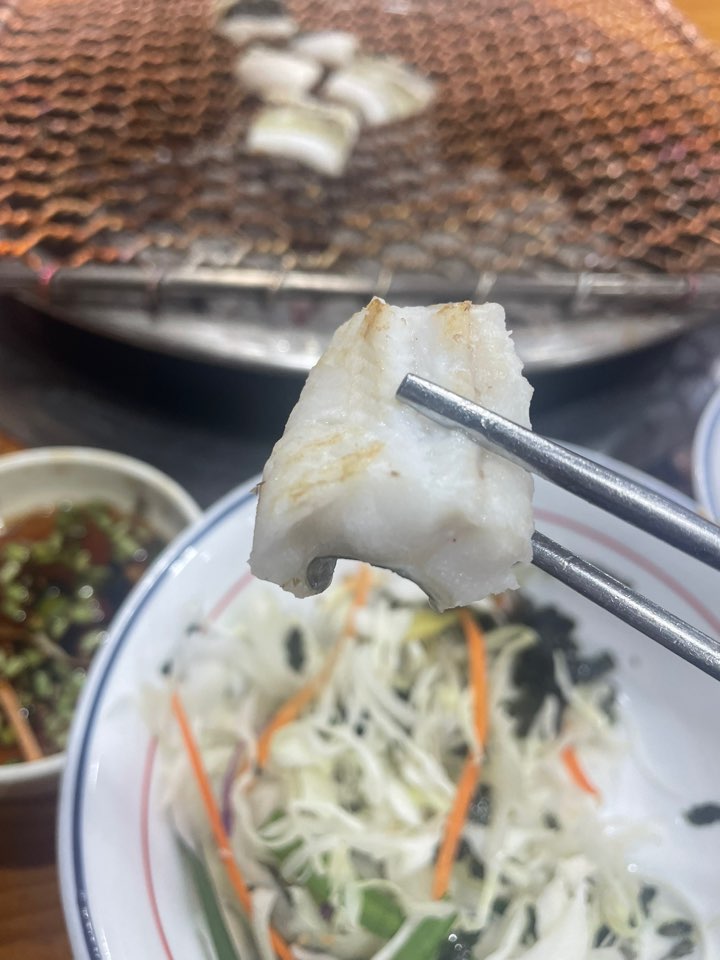 산골식당 갯장어 소금구이