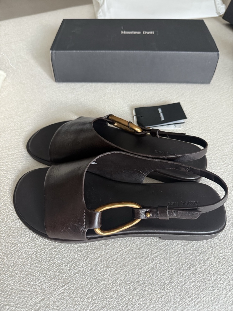 마시모두띠 링 디테일 레더 샌들 옆모습