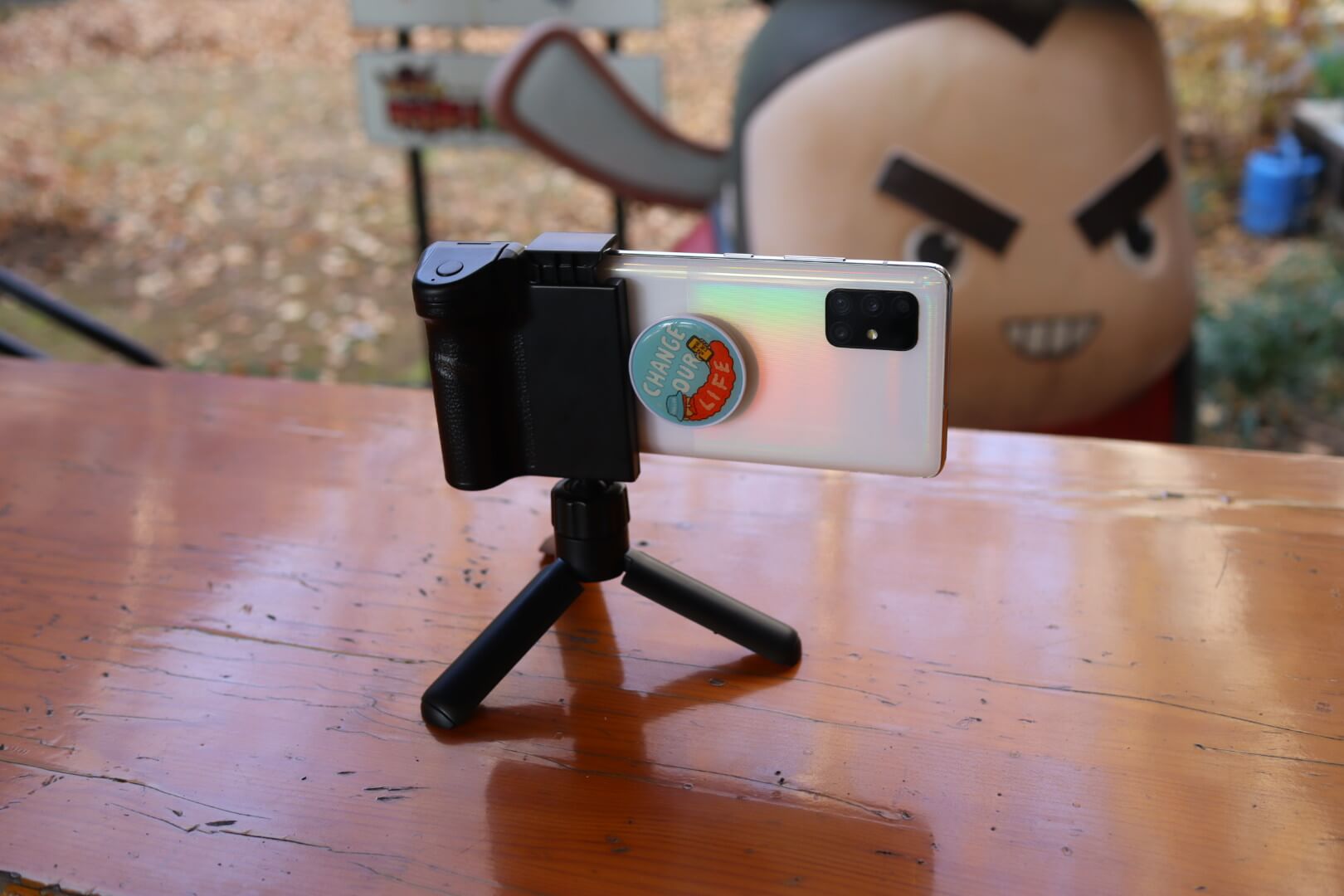 다이소-핸드폰-삼각대-그립톡