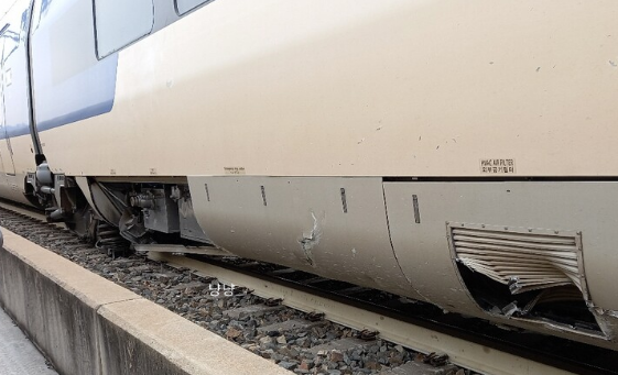 KTX 탈선 사고