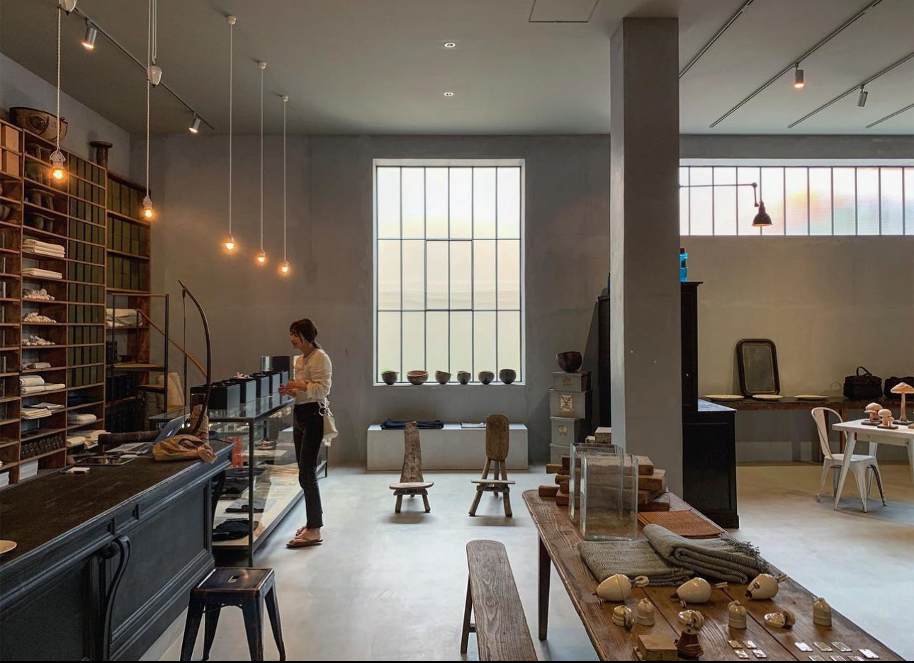 후쿠오카쇼핑 소품샵 LIGHT YEARS