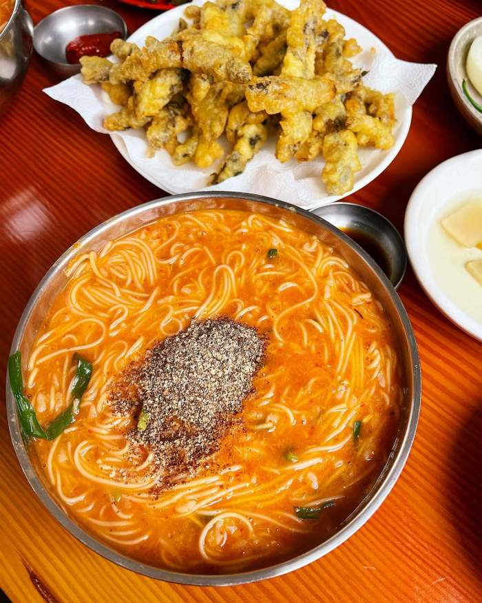 이만기 동네한바퀴 무주 반딧불시장 어죽 맛집 어탕 국수 수제비 도리뱅뱅이 소개