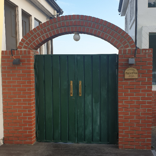 토크라피 : 강화도 동막해변 오션뷰 카페_카페 전면 대문