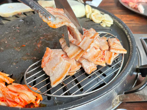 생생정보 가격파괴 Why 국내산 삼겹살&목살 한식뷔페